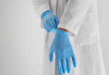 Indecopi multa a clínica de Arequipa con S/ 59 652,5 por ofrecer despistaje de próstata con falsa uróloga